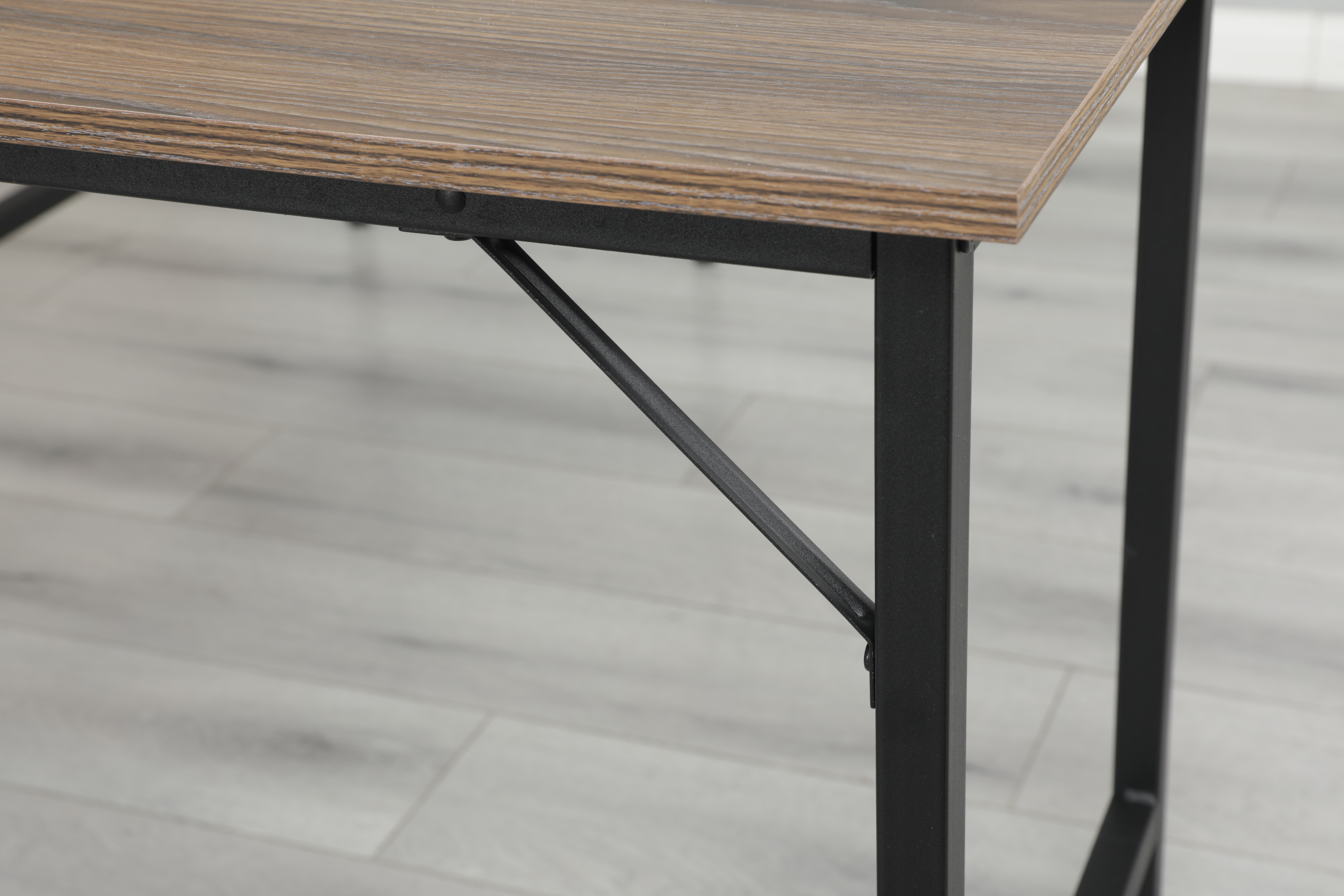 L-shaped Wooden Corner Computer Table HWD-CRG-001 steel frame