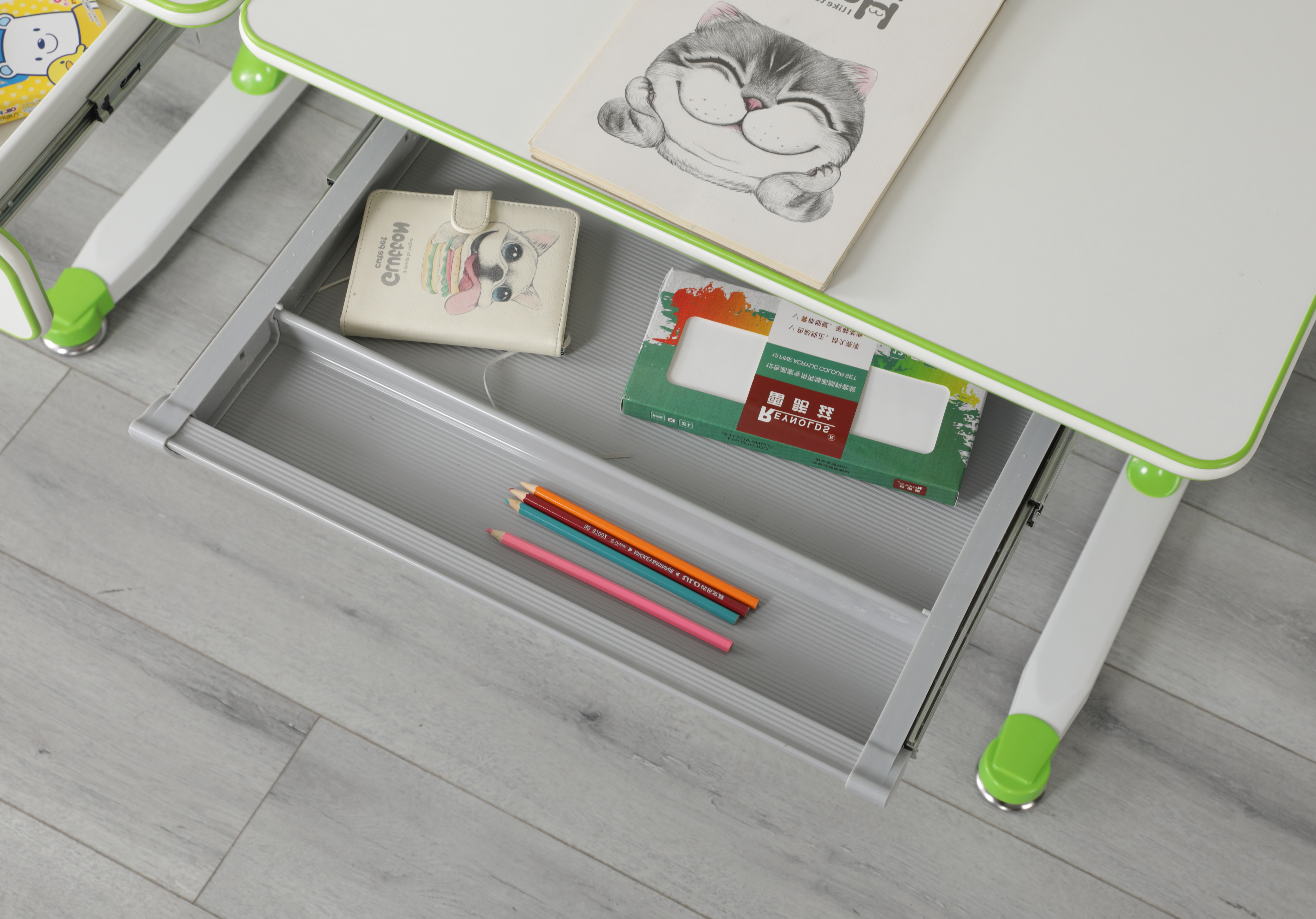 Kid Study Table HWD-001 Large Drawer