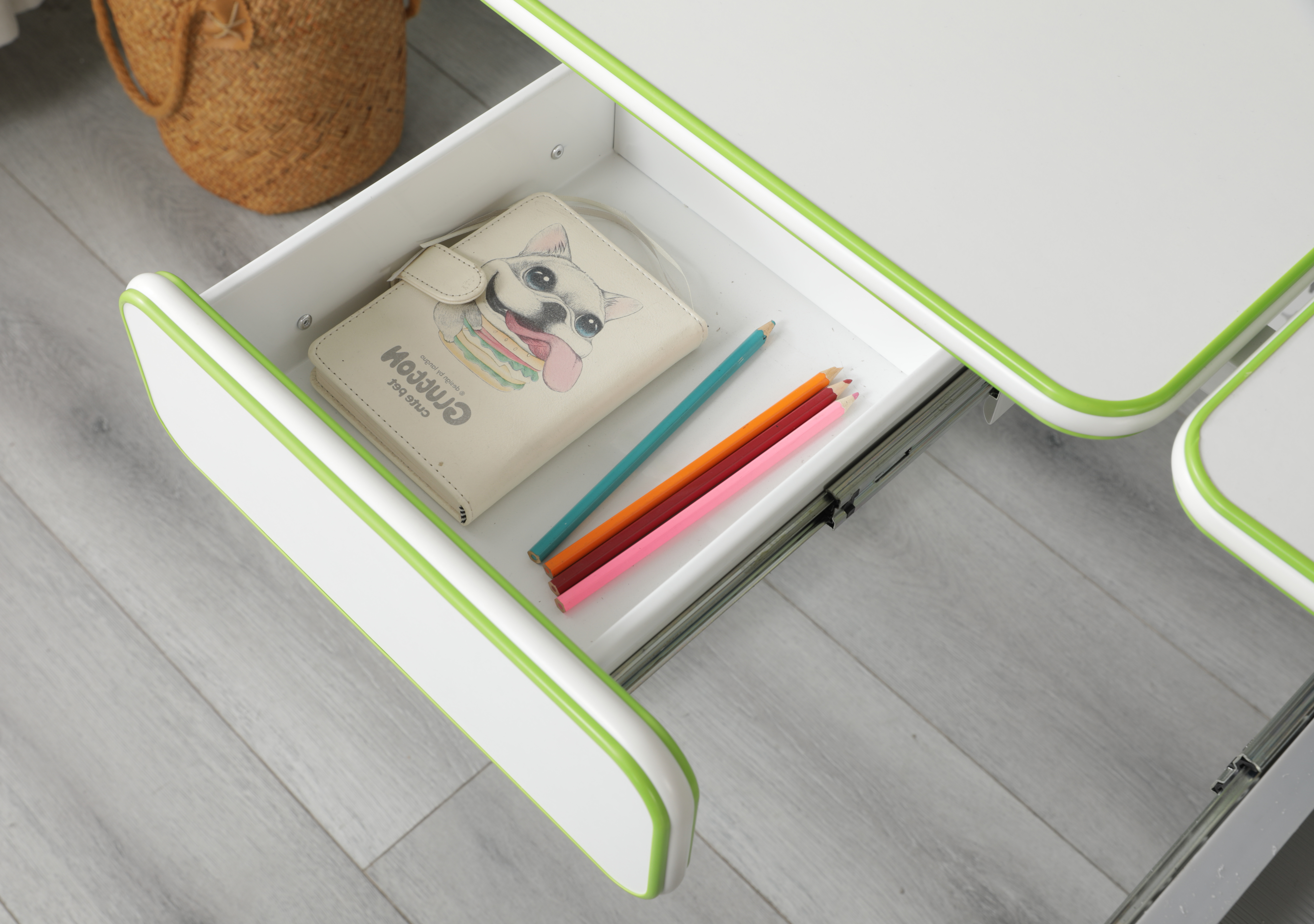 Kid Study Table HWD-001 Drawer